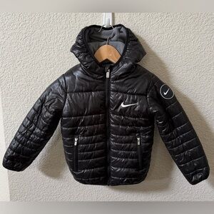 Nike Kids size 4T (3-4  Years) Glossy Black Puffer Jacket Full Zip + Hood